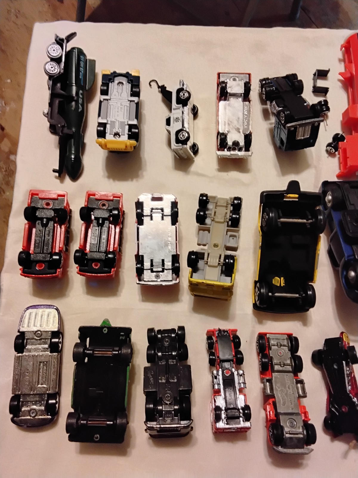 used car lot die cast metal and plastic mix 90s 33pc