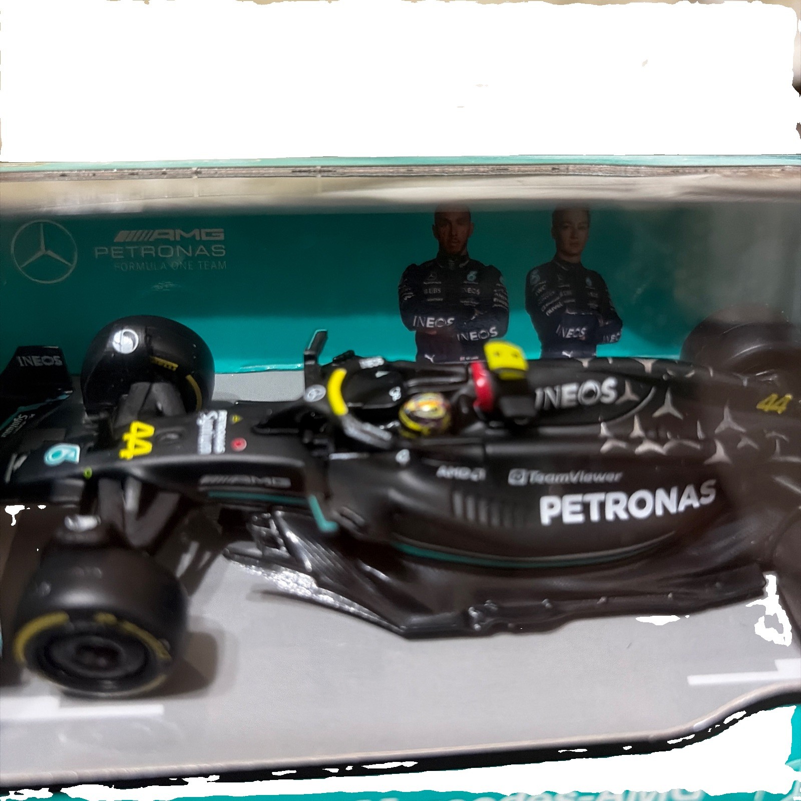Burago 1:43 Petronas F1 Formula Mercedes AMG Lewis Hamilton and George Russell