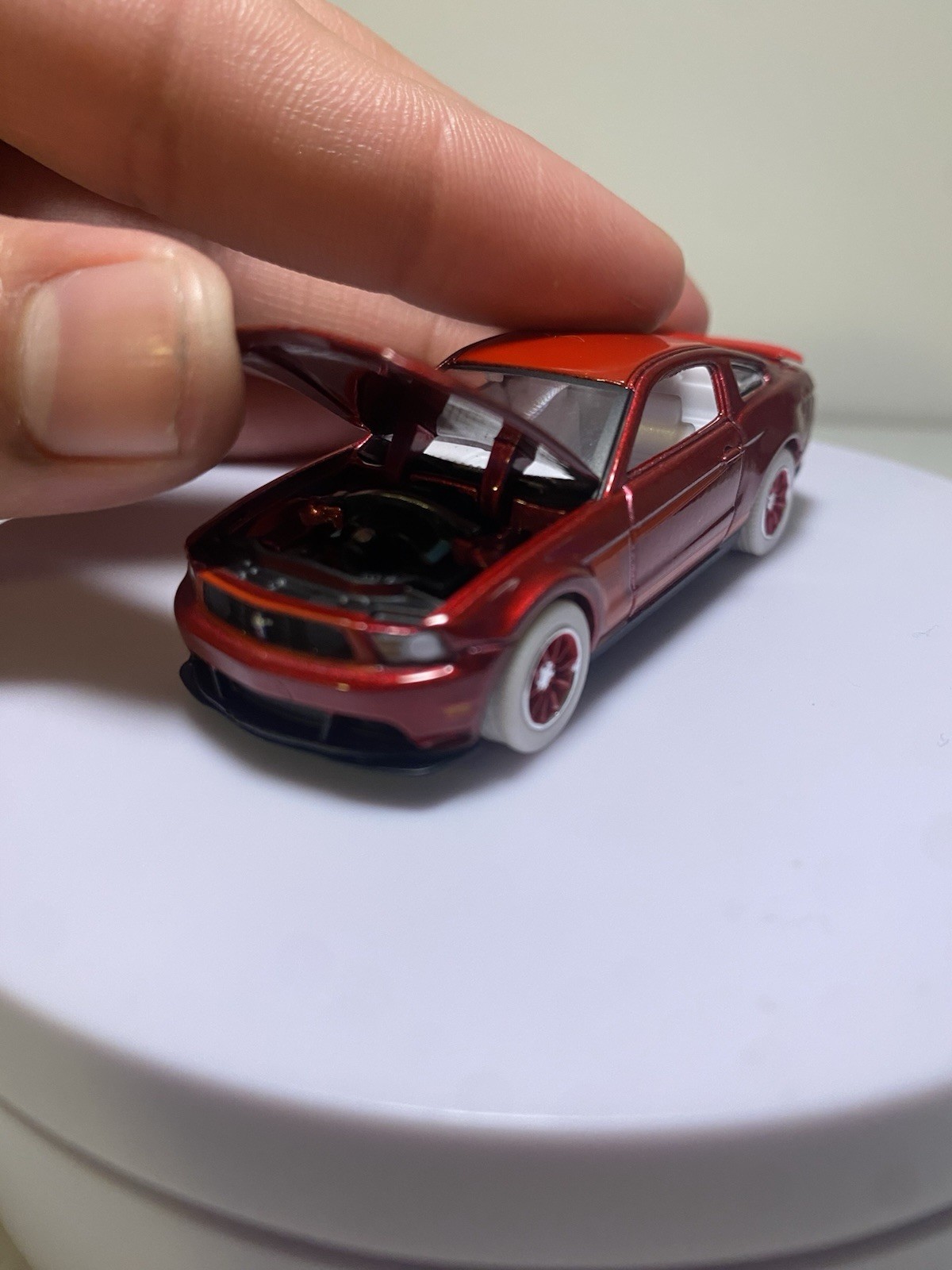 Auto World 2012 Ford Mustang Boss 302-Ultra Red Chase Car LOOSE