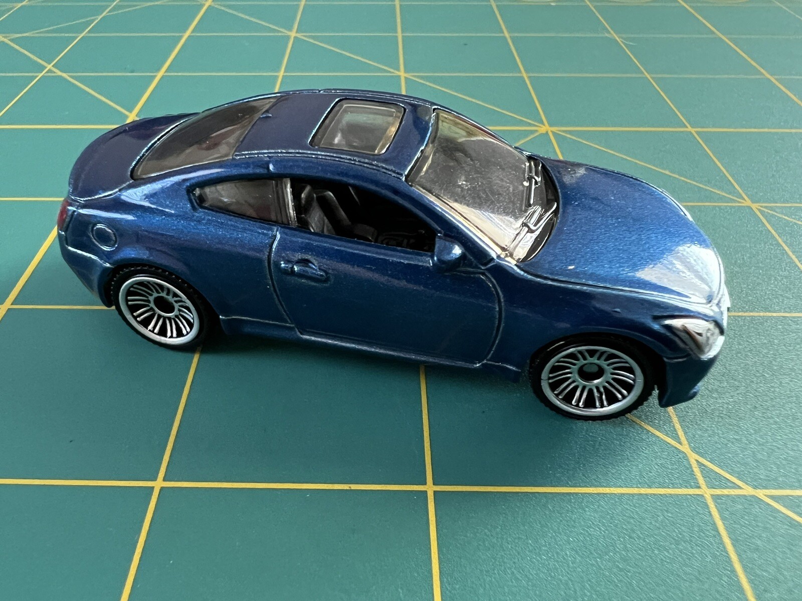2022 MATCHBOX (LOOSE) – TESLA MODEL X MBX HIGHWAY 53/100 METALFLAKE BLUE