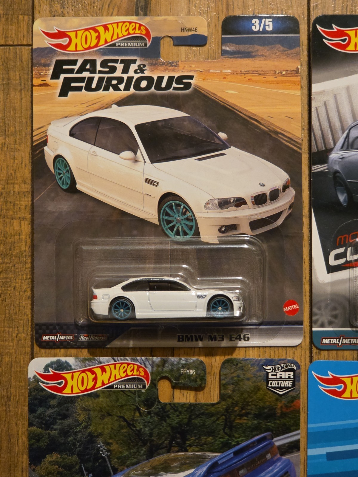 8 Hot Wheels Premium Porsche, Nissan, Toyota, Honda, BMW. Mitsubishi, Audi