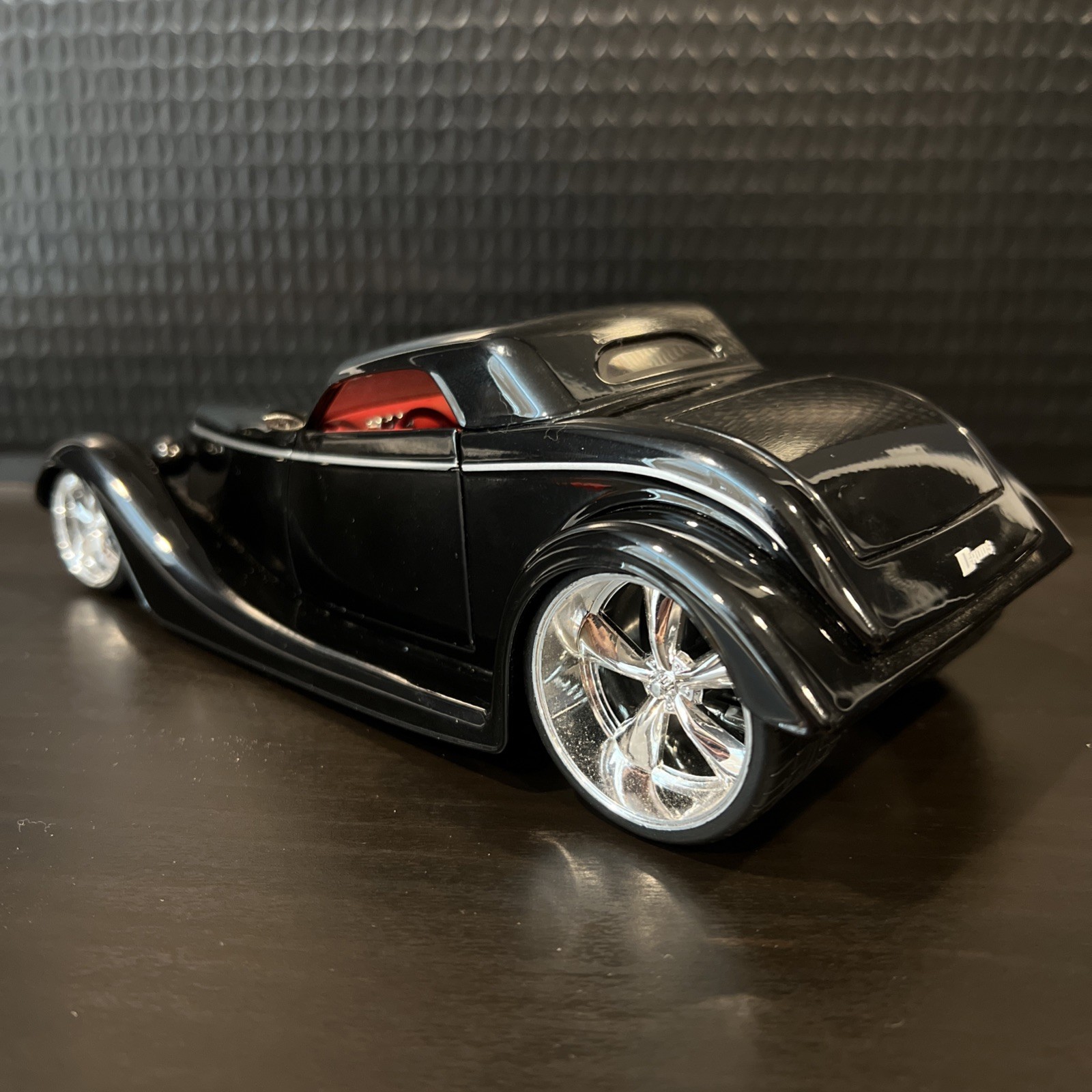 Vintage Jada Toys 2005 D-Rods 1933 Ford Coupe Lowrider Suicide Doors 1:24 Clean