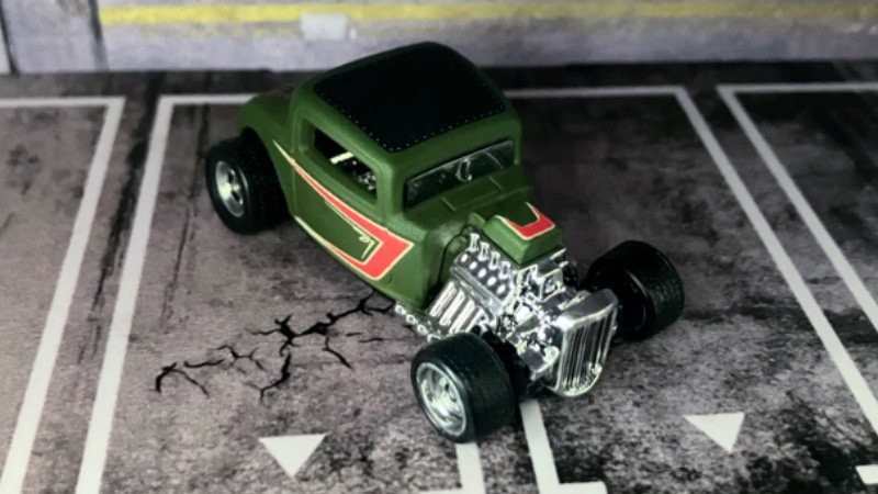 CUSTOM Green ’32 Ford • Chrome Real Riders • Hot Wheels Premium Car • HTF
