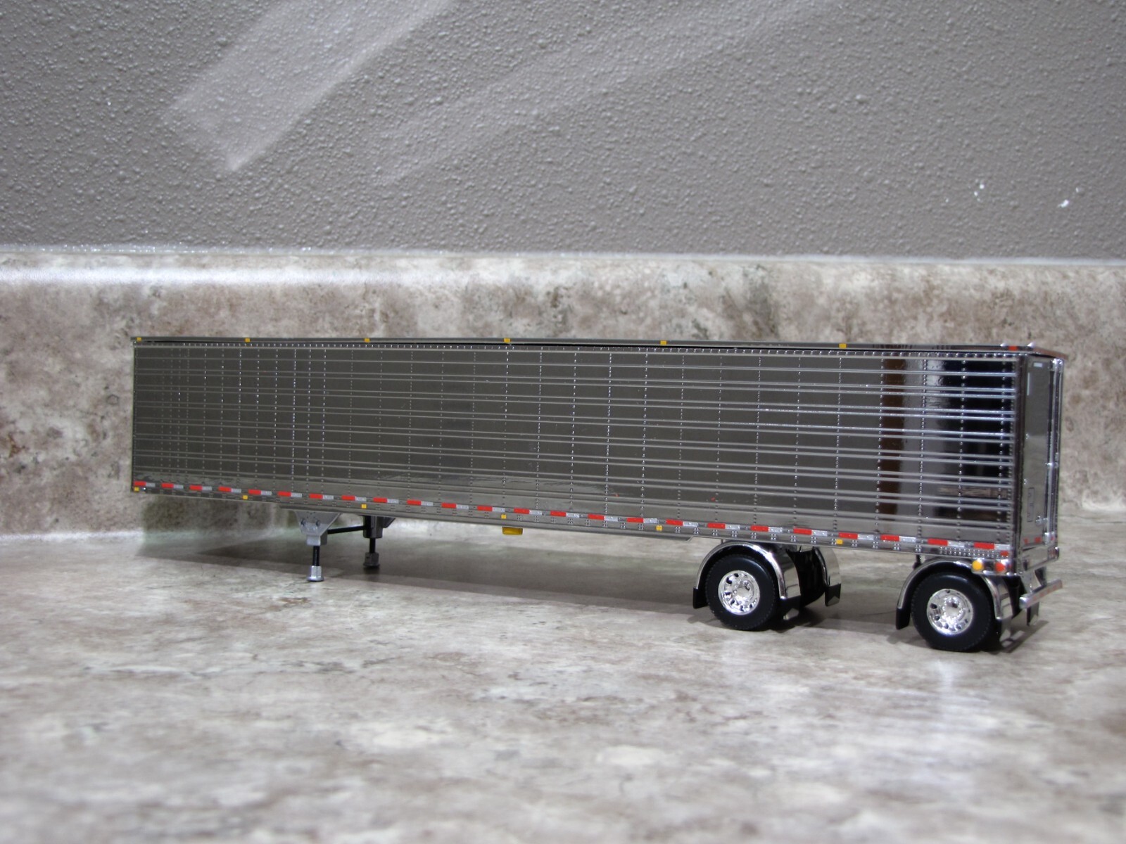 DCP 1/64 Chrome 53′ Utility Dry Goods Spread Axle Trailer Farm Toy