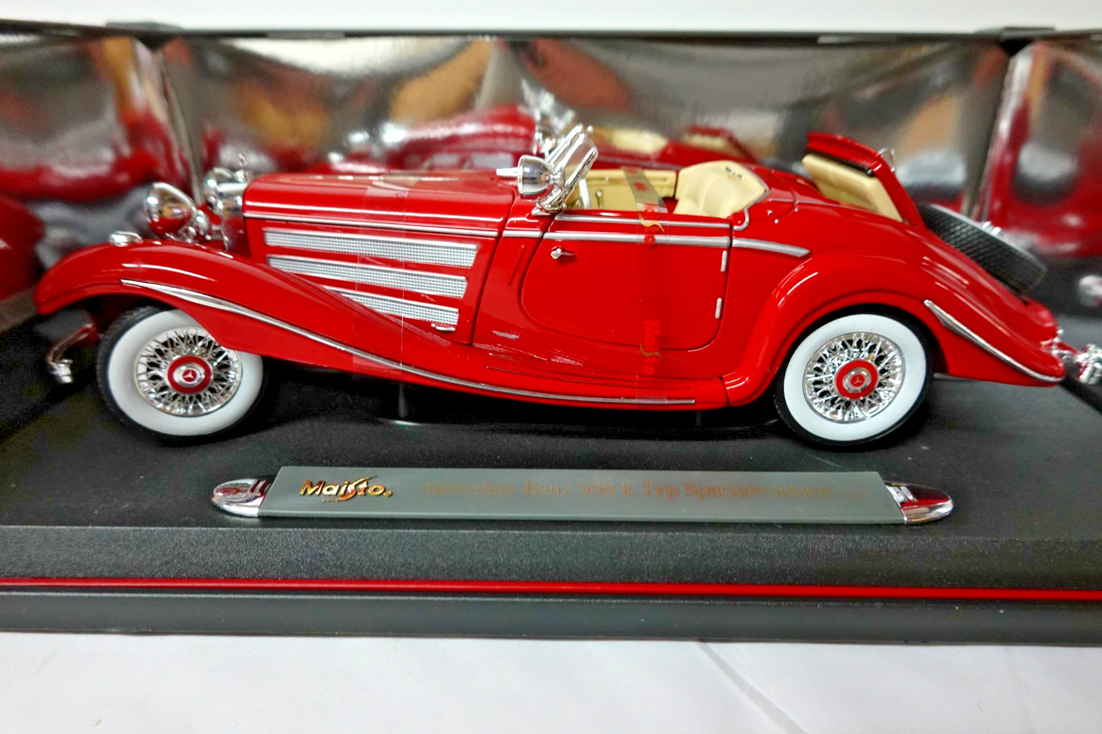 Maisto 36862 Red 1936 Mercedes Benz 500 K TYP Special Roadster 1:18 Scale