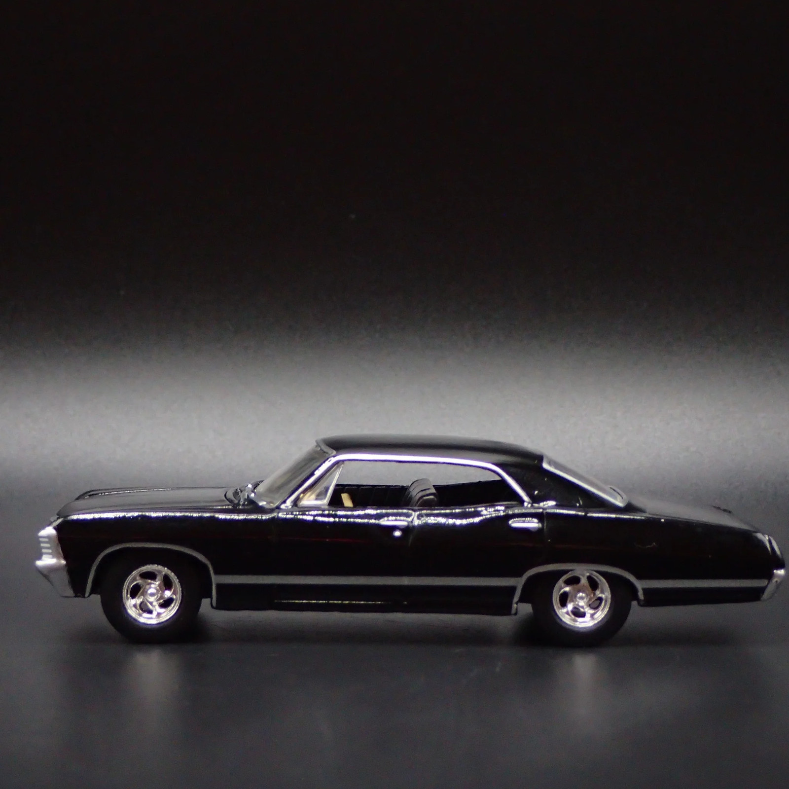 1967 67 CHEVY CHEVROLET IMPALA SUPERNATURAL BLACK 1:64 SCALE DIECAST MODEL CAR