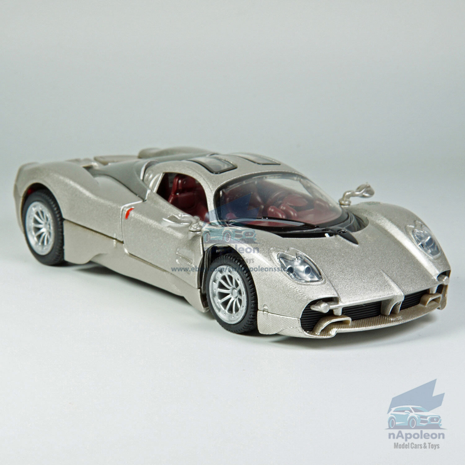 1:32 Pagani Utopia Model Car Diecast Toy Vehicle Collection Kids Gift Champagne