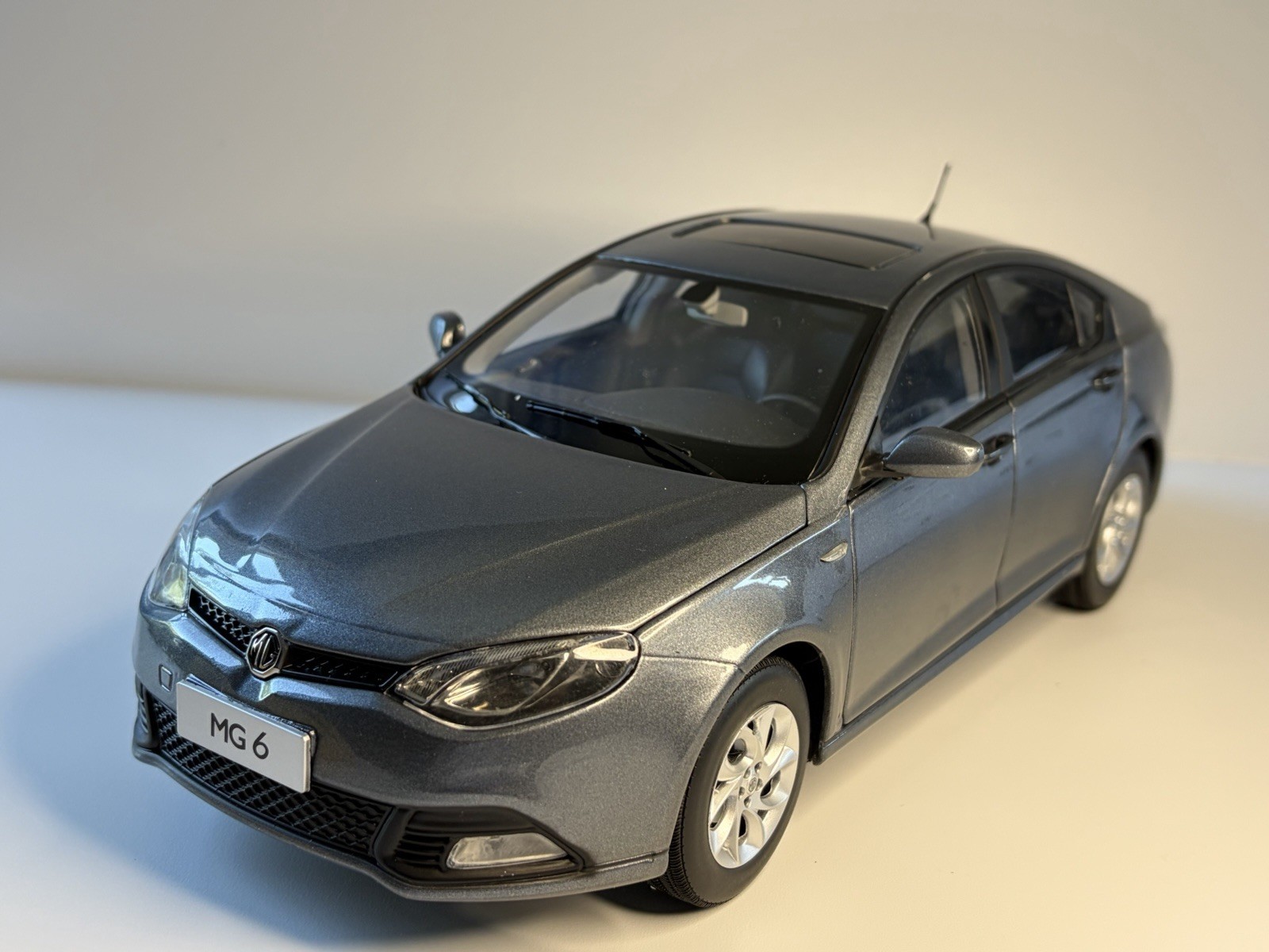 Rare Saic Motors 1:18 Dealer Edition MG 6 In Gunmetal Grey Boxed
