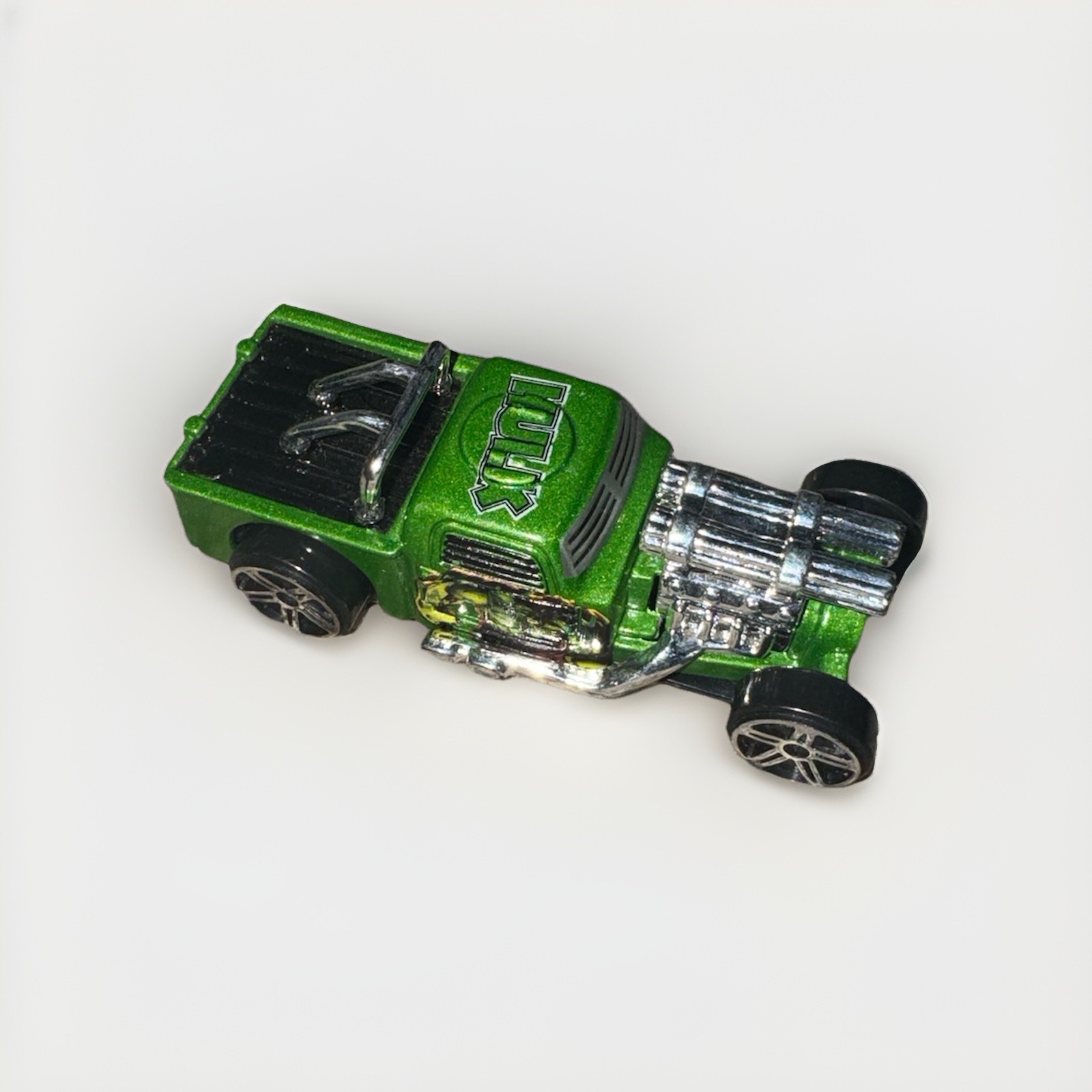Maisto Leadslinger Incredible Hulk Marvel Green Hot Rod Collectible Car Cool