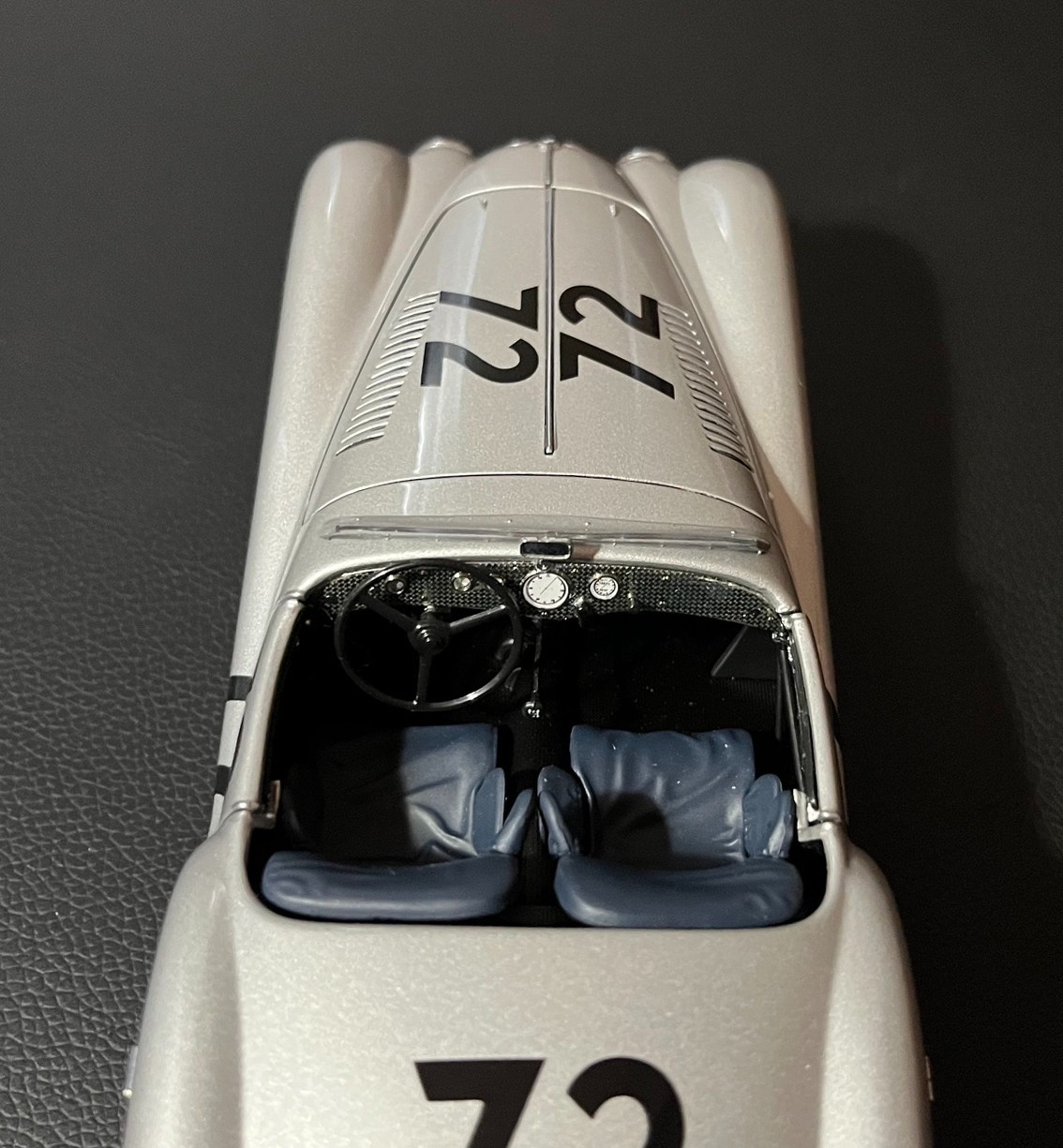 AUTOart BMW 328 Roadster #72 1938 Mille Miglia winner 1/18