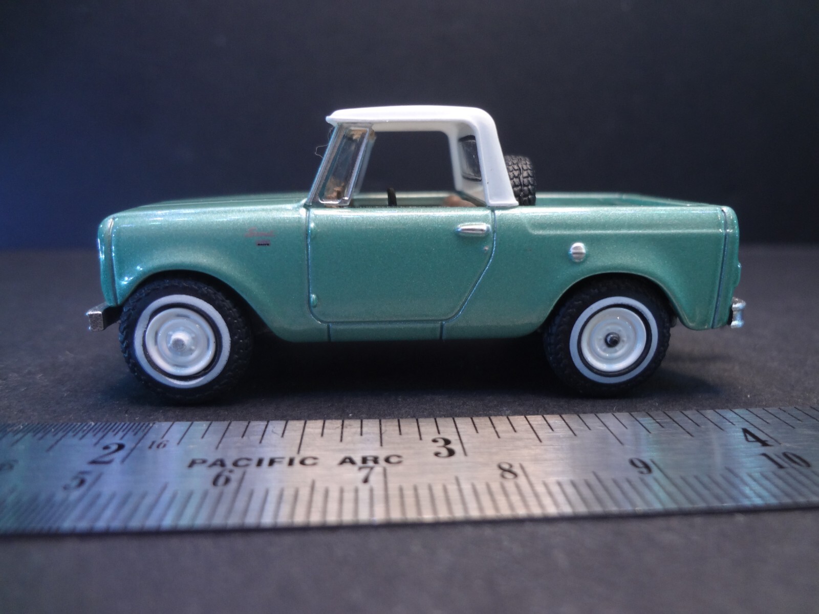 Greenlight 1965 Harvester Scout Half Cab Pickup w/ removable top – Loose 1:64