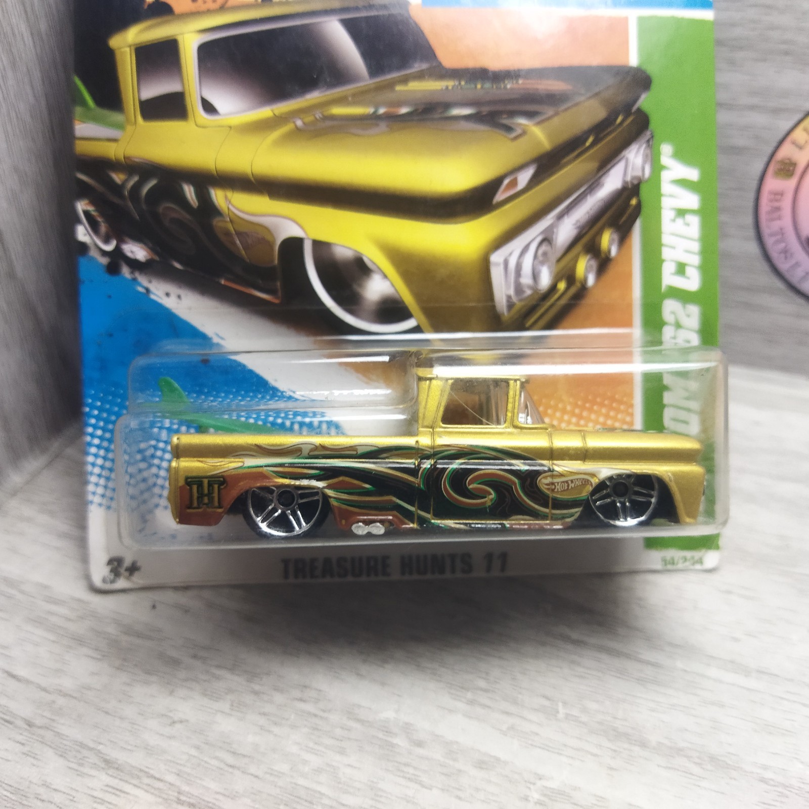 Hotwheels 2011 Treasure Hunts custom 62 Chevy