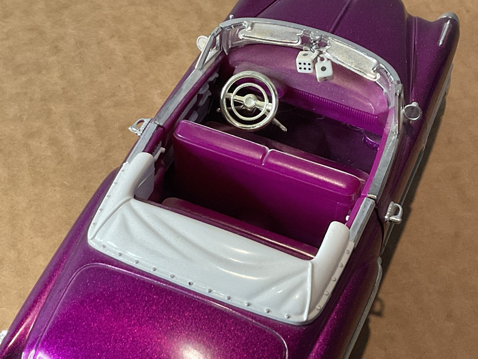 Jada Street Low 1:24 LOWRIDER 1953 Metallic Purple Chevy Bel Air Conv. Die cast
