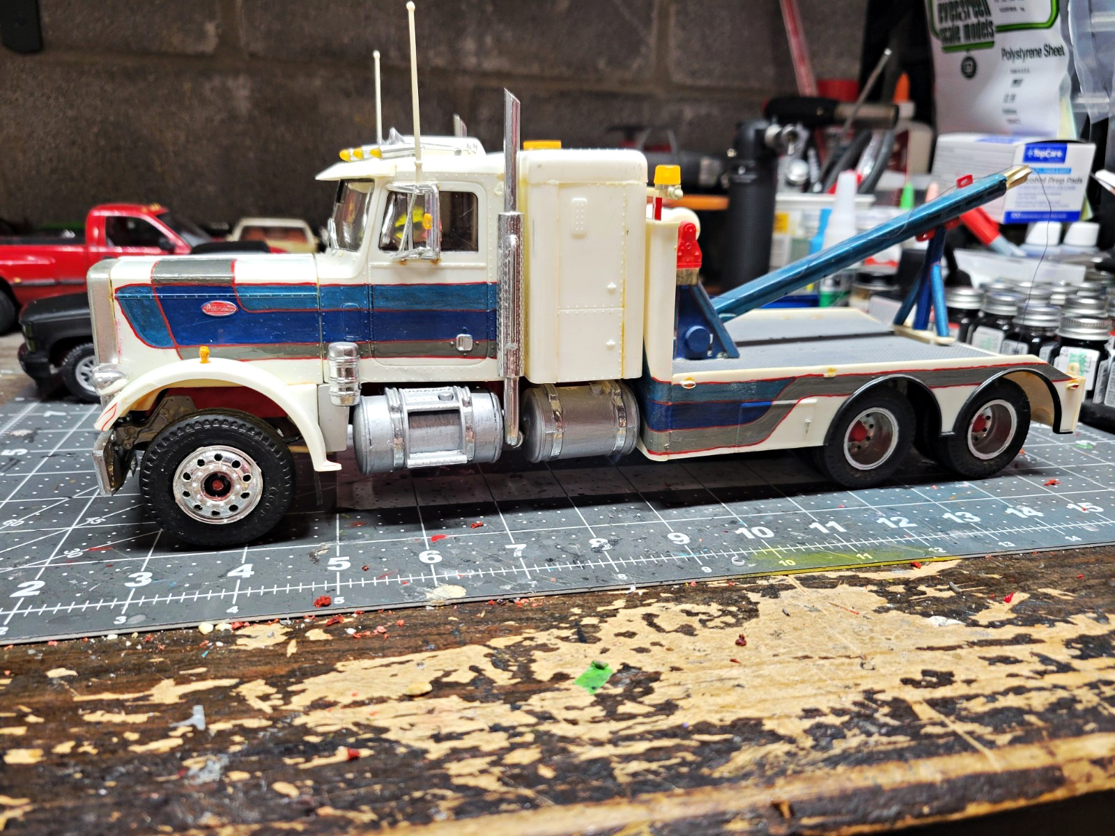 Amt Peterbilt wrecker.