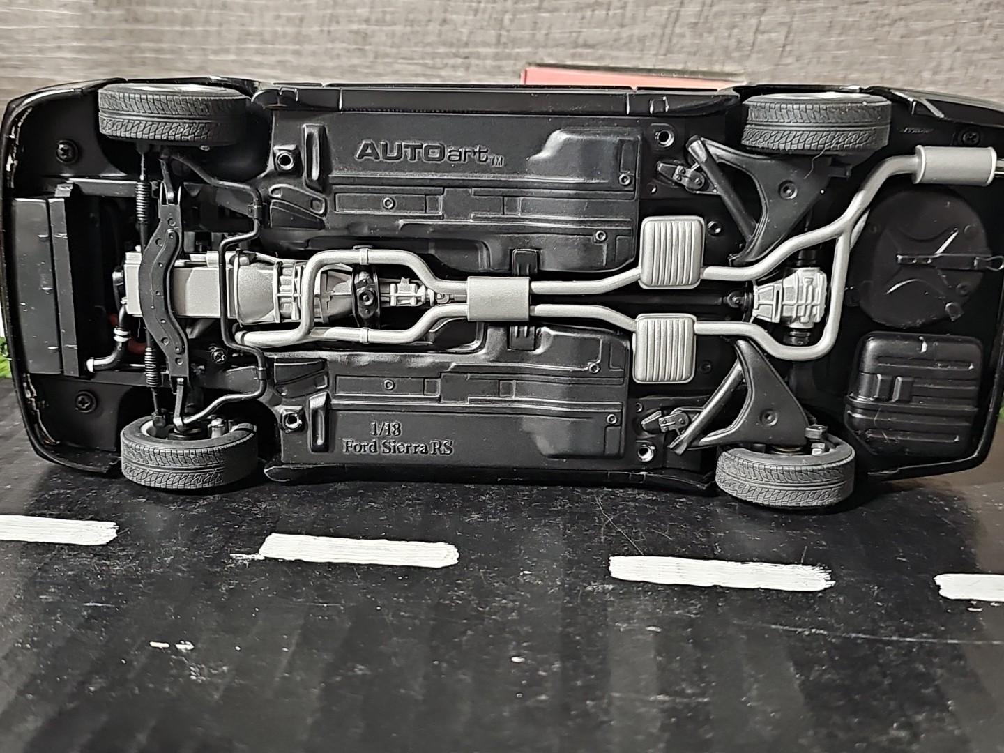 Vntg 2004 AUTOart Millennium 1986-87 Ford Sierra RS 1:18 Scale Diecast Car
