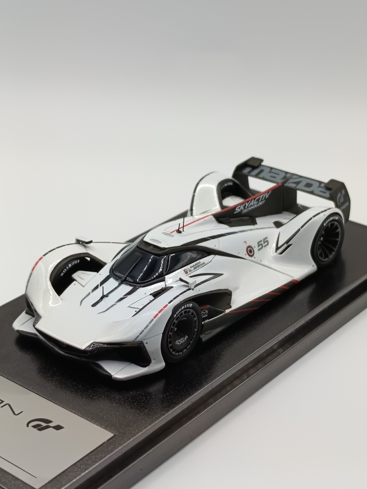 Modellers 1/43 Mazda LM55 Vision Gran Turismo – Atmospheric White MD43005 Rare!!