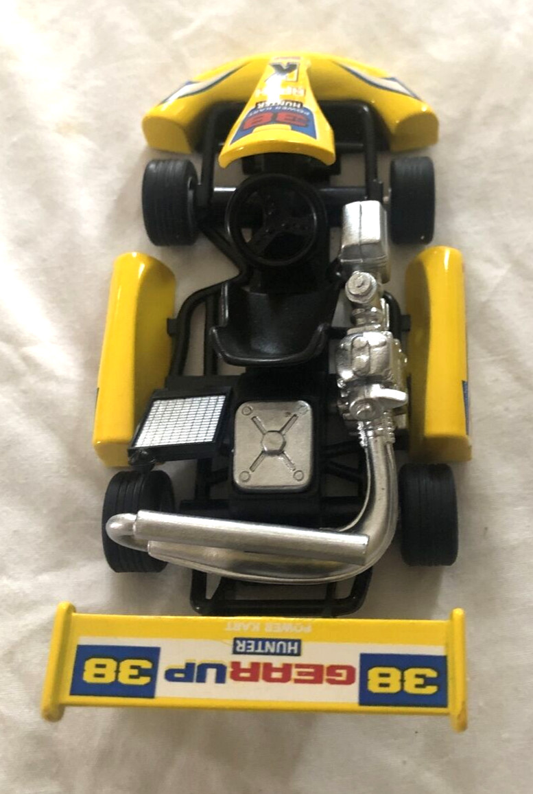 Kintoy Kinsfun Die Cast Pull & Go Friction Toy Go-Kart Racer 5”