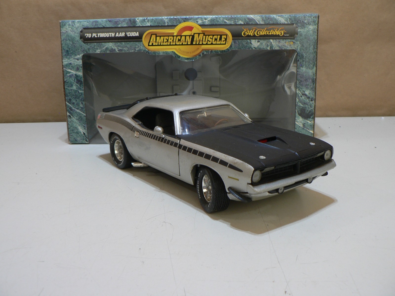 Vintage Ertl American Muscle 1970 Plymouth AAR Cuda Die Cast 1:18 Scale