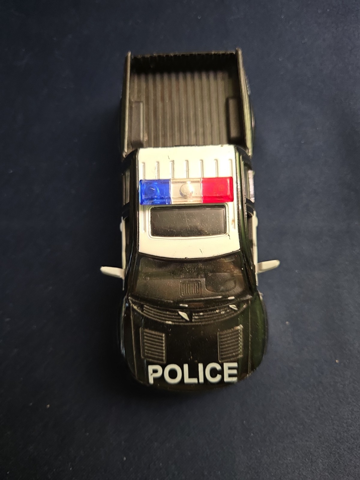 Kinsmart 2013 Ford F-150 Police SVT Raptor SuperCrew 1/46 Scale B&W Diecast