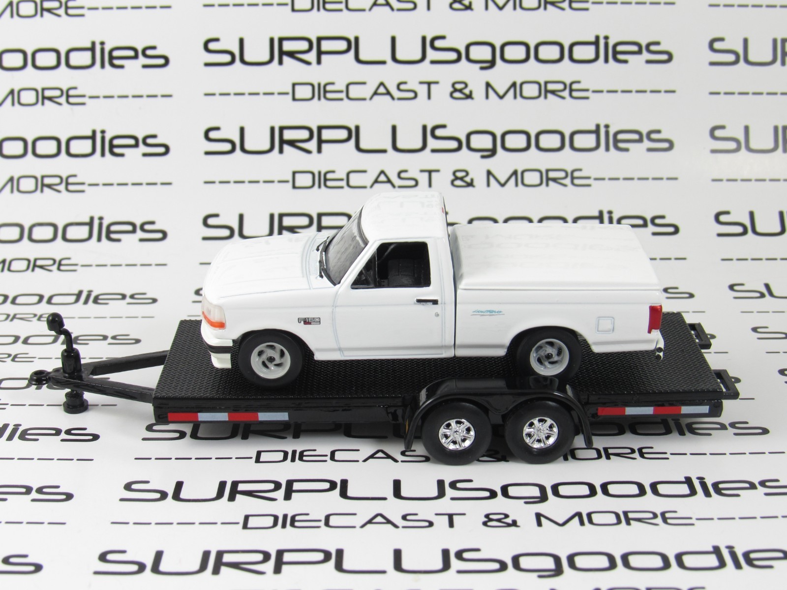 Greenlight 1:64 LOOSE Track Day 1994 FORD F-150 F150 SVT LIGHTNING w/Car Trailer