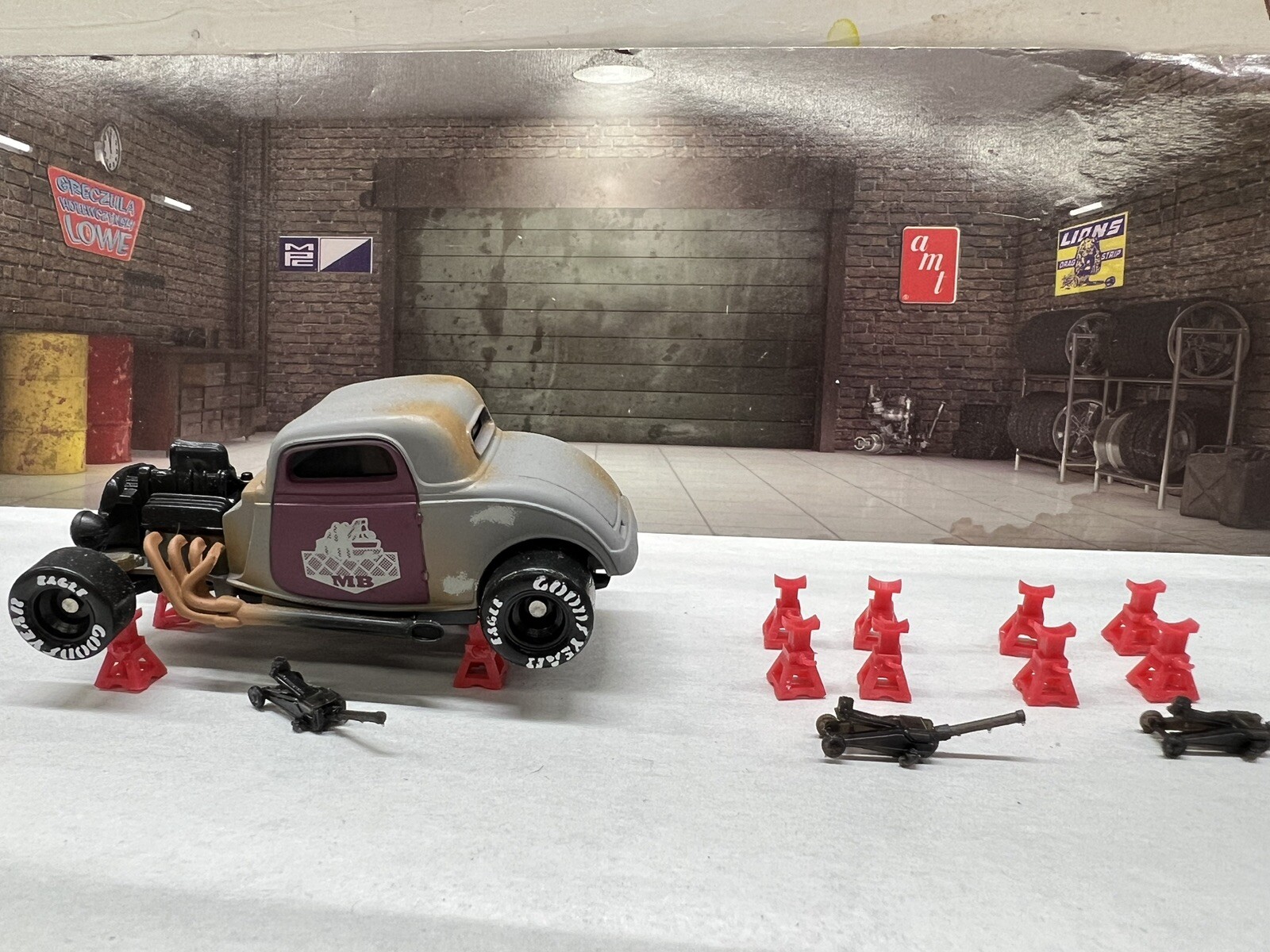 1/64 Custom jack stands and jacks