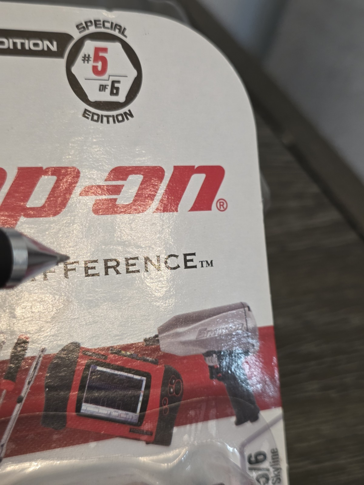2004 Hot Wheels Snap-On Nissan Skyline (5/6) Special Edition Rare HTF w/protecto