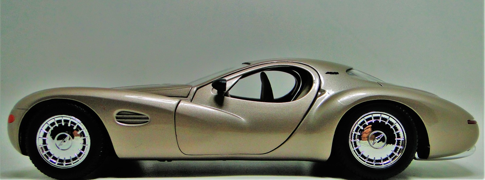 Hot Rod Race Car 12Racing24RacerClassic Custom1:18Concept Carousel Pewter