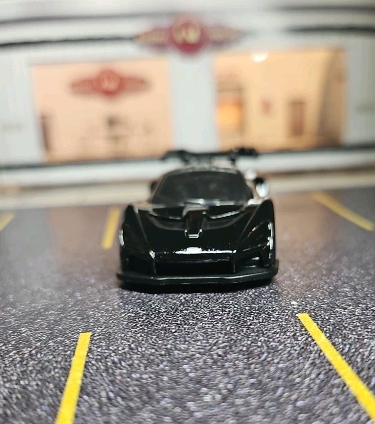 2025 Hot Wheels 2016 McLaren Senna Black HW Motor Show Diecast Race Car