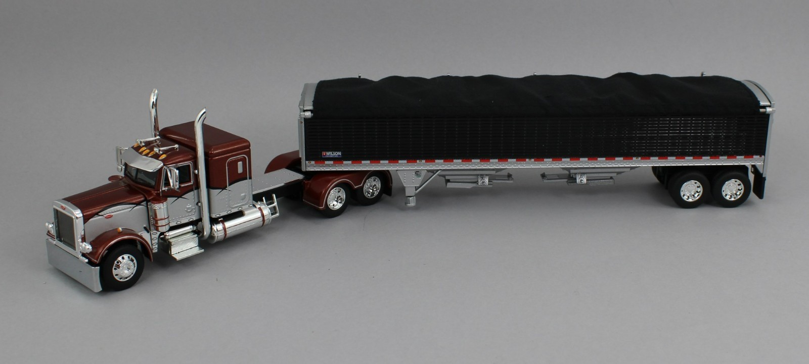 1:64 DCP *BRONZE & SILVER* Peterbilt 379 48″ Flattop & Wilson Grain Trailer NIB