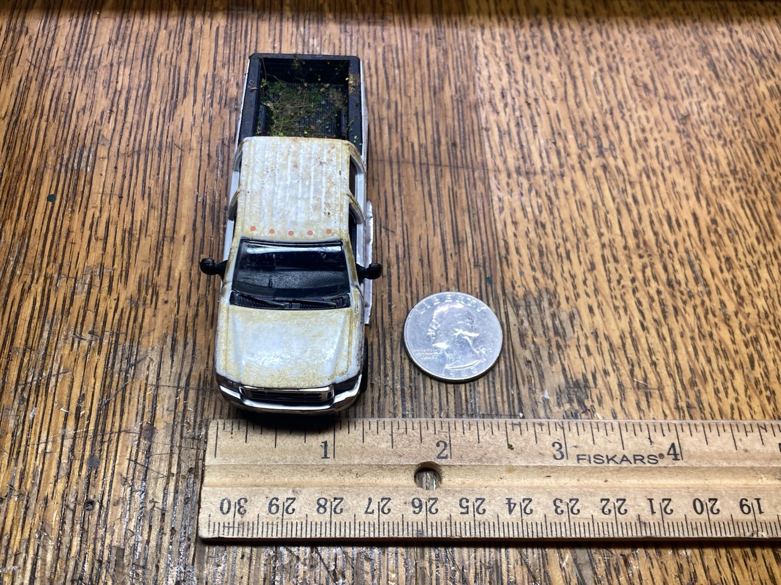 2004 Ford F-250 Weathered Rusty 1/64 Diecast Custom Super Duty 4×4 Pickup Truck