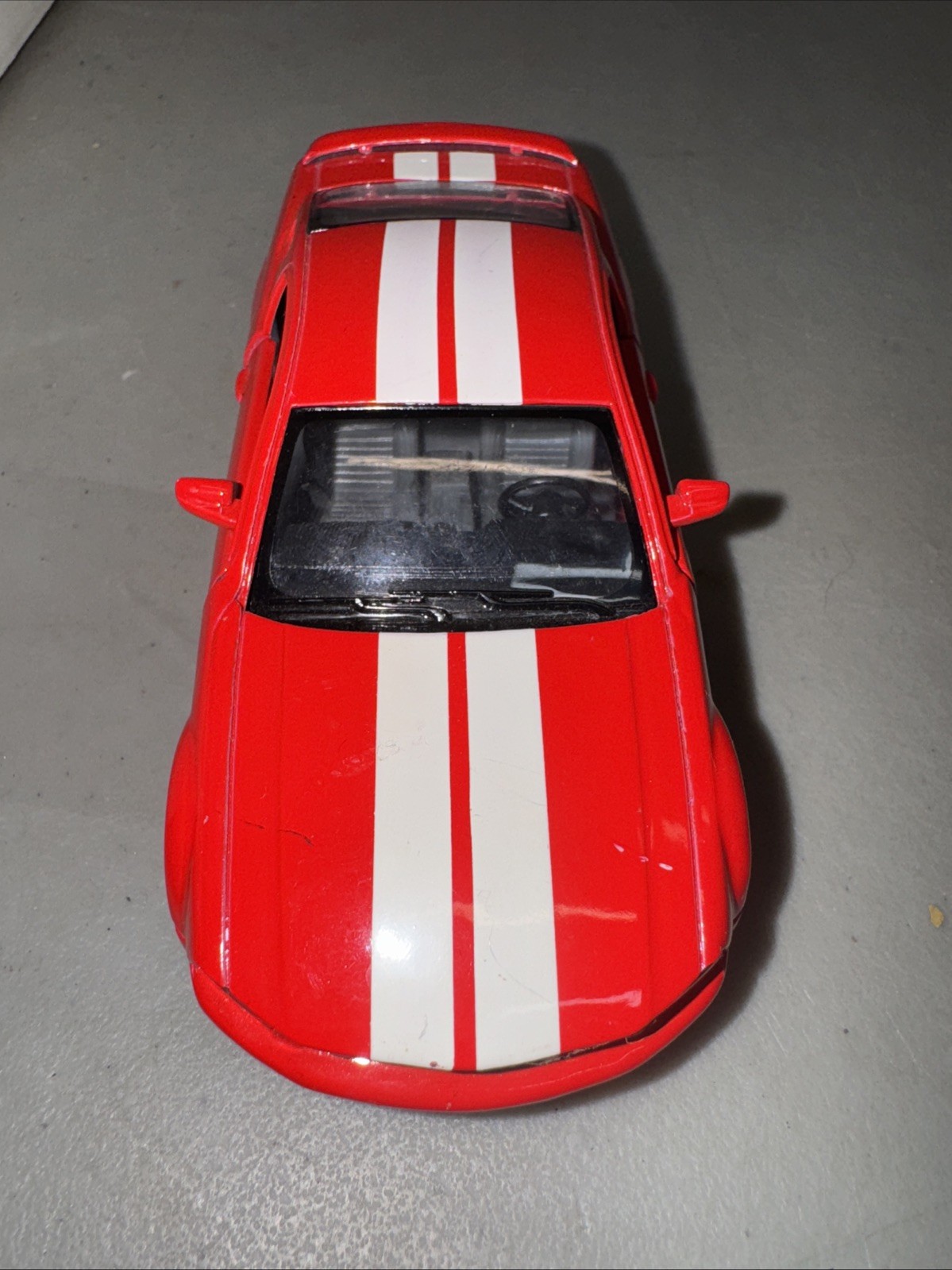 2006 Kinsmart Kintoy 1:32 Die Cast Ford Mustang Pull Back Action Toy Car Red
