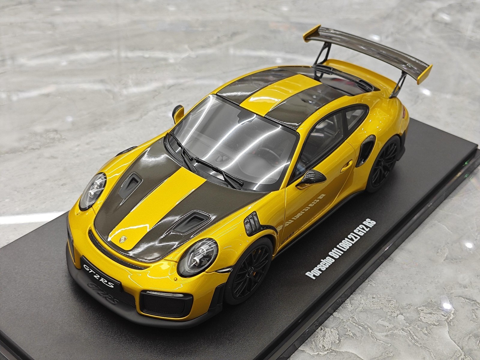 GT Spirit 1:18 Porsche 991.2 GT2 RS Gold Limited Edition Car Model