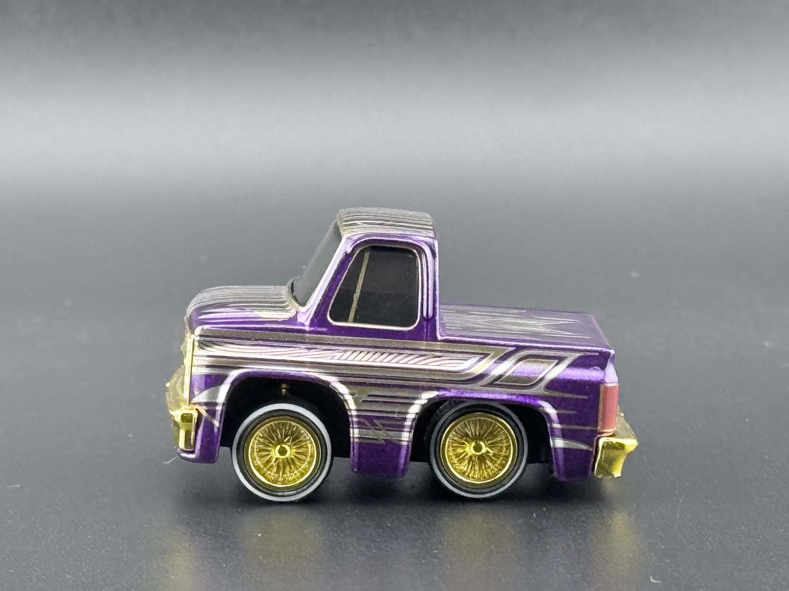 CarTuned 1987 Chevrolet C10 (Lowriders) Purple #06 Mijo Exclusive Series 1 1/64