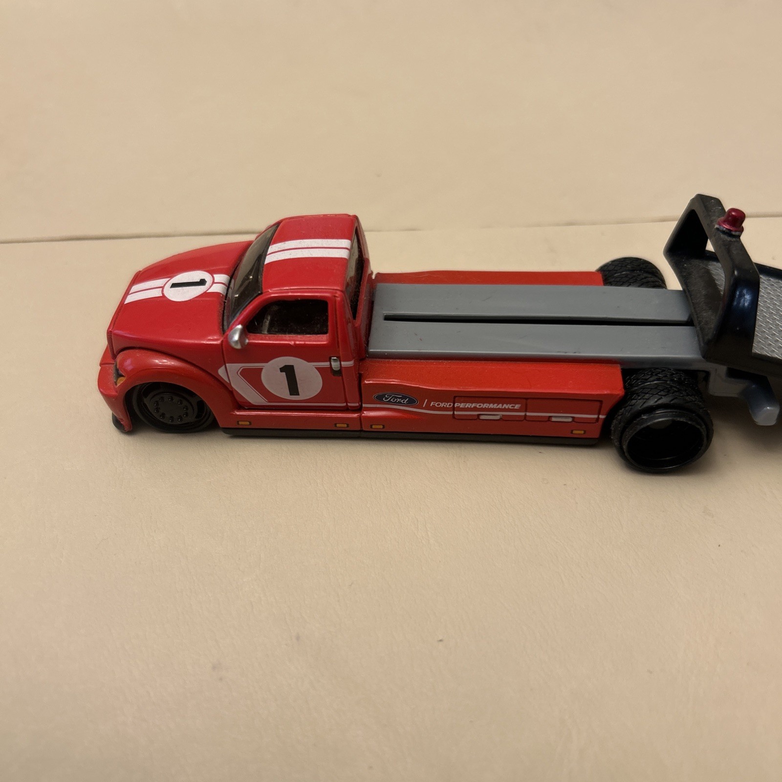 Maisto Design Elite Flatbed Transport New/Loose Metal/Plastic Rubber Tires NEW