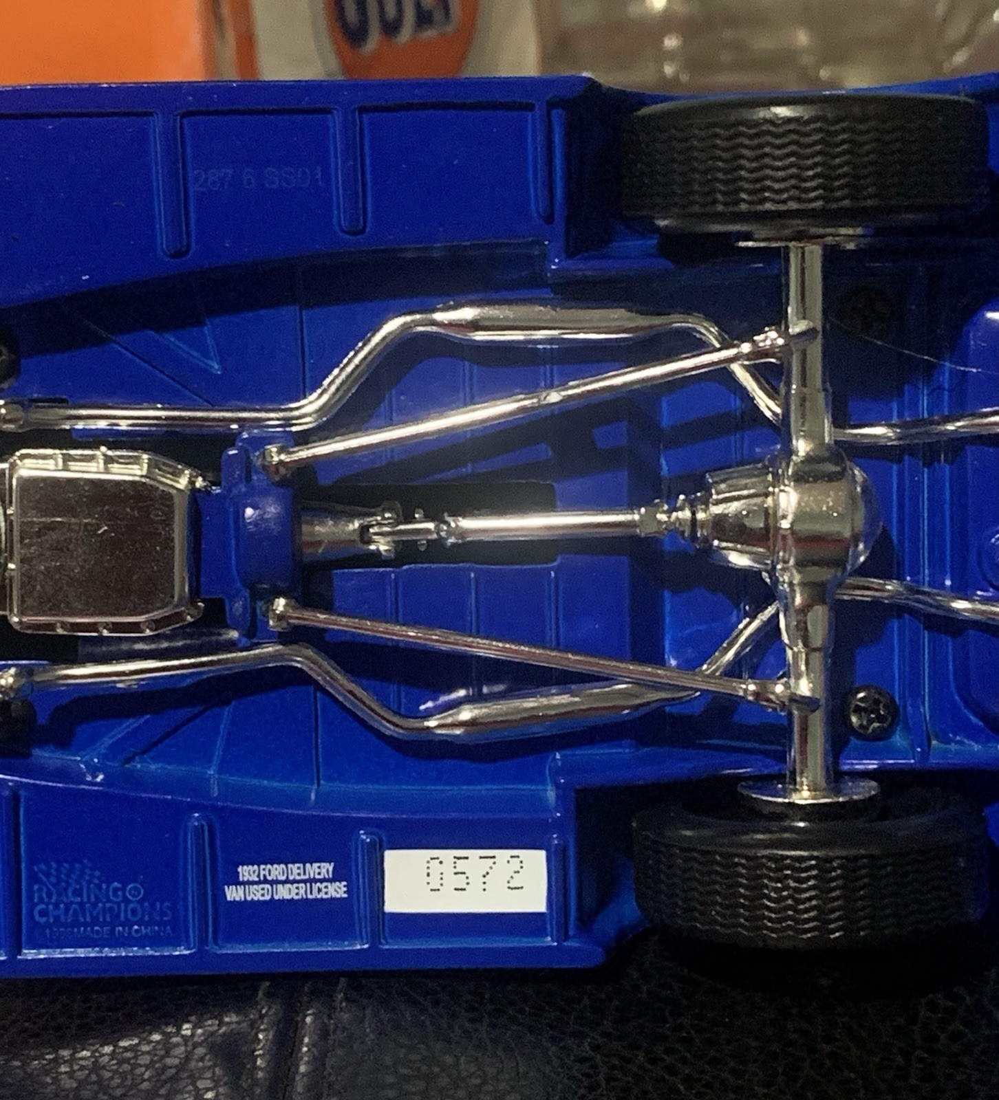 Gulf 1932 Ford Delivery Scale 1:25 Diecast Metal Limited Edition 2006.Damged Box