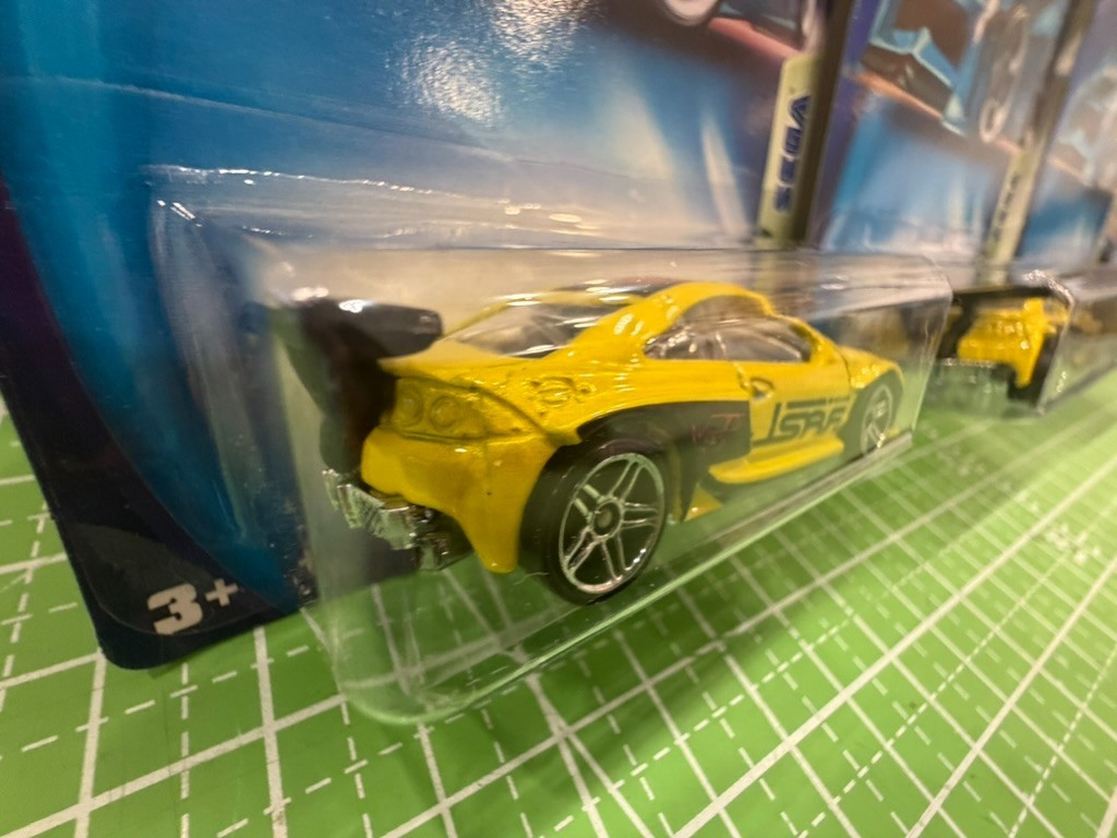Hot Wheels LOT OF 3 – Sega Custom Cougar 5/5 2003 #114 Yellow MOC