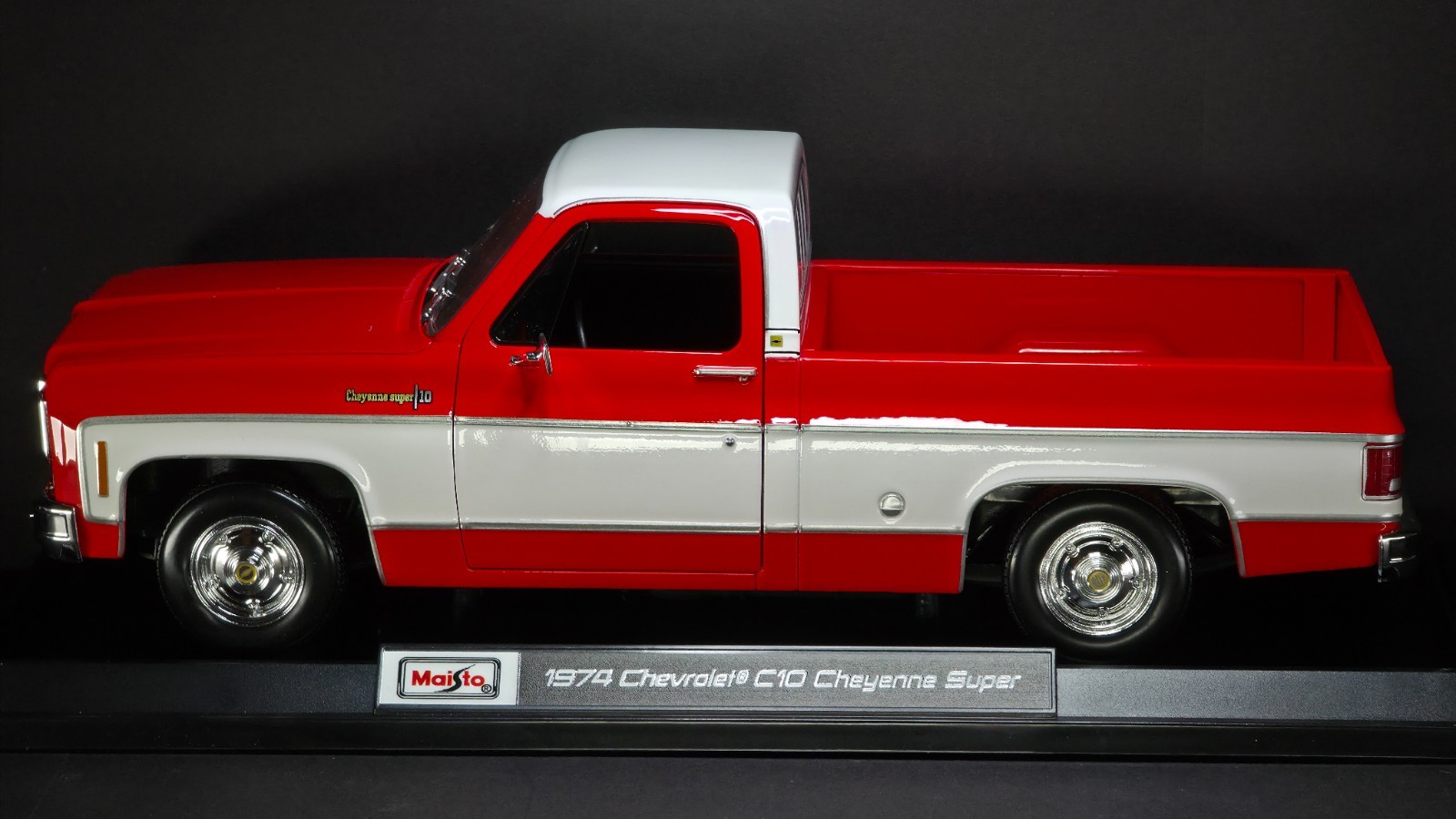 1974 Chevrolet C10 Cheyenne Super 1:18 Maisto Exclusive Style Special Edition