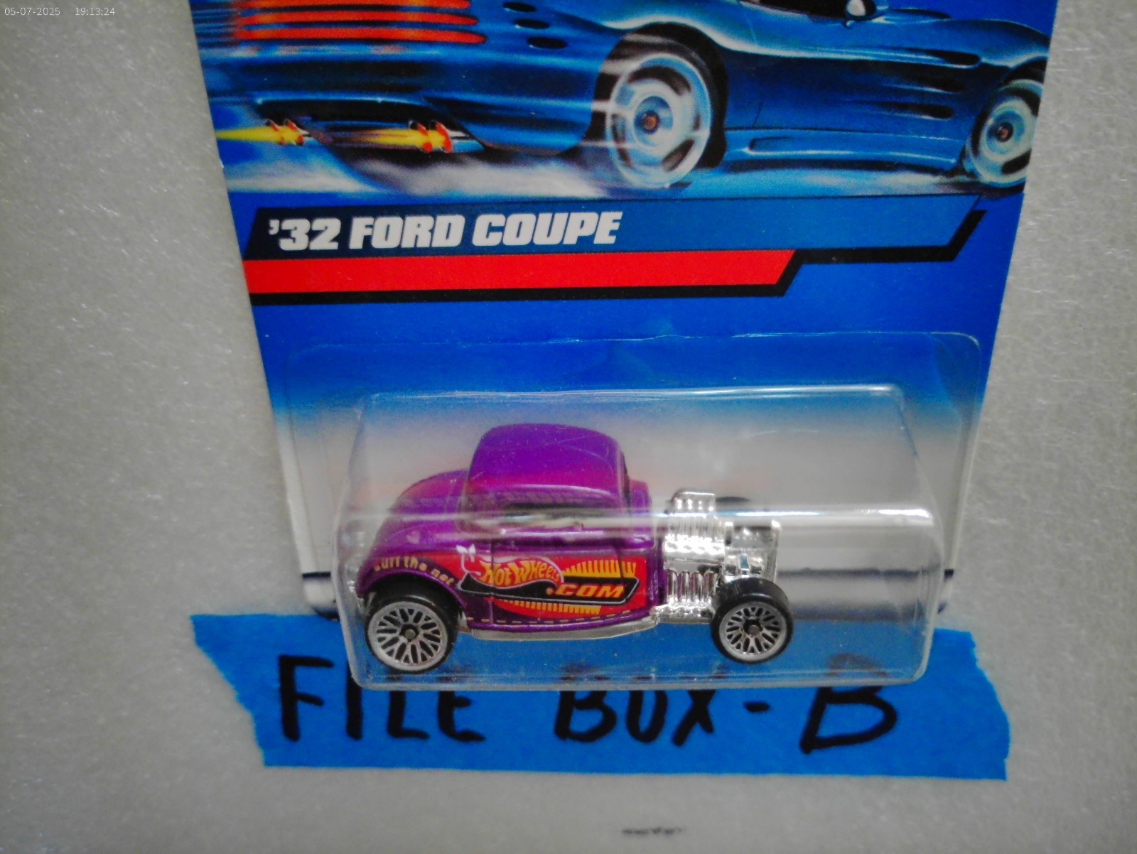 HOT WHEELS . COM 32 FORD COUPE FLAMES PURPLE 1932 # 195 HW LIMITED EDITION 1:64