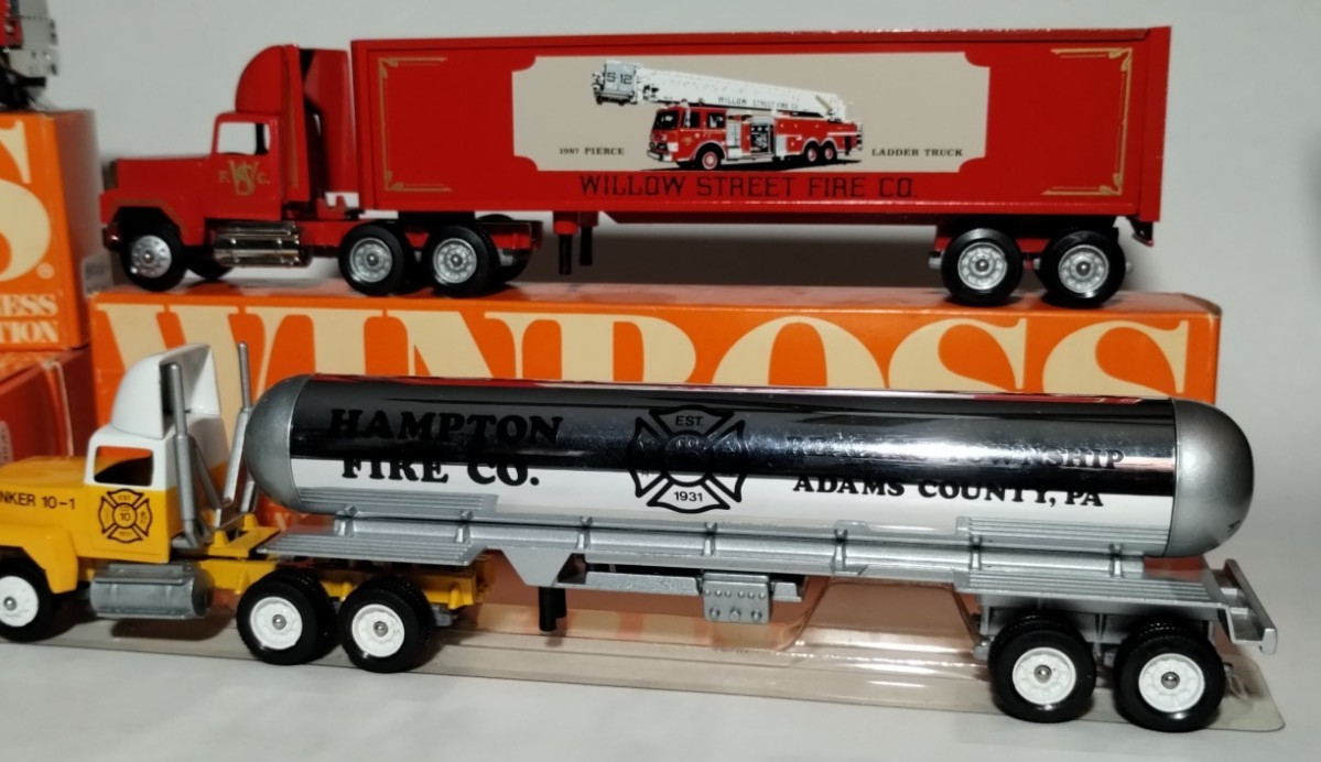 Lot of 17 Pennsylvania Fire Equipment Winross Semi Mack Trucks Tankers …