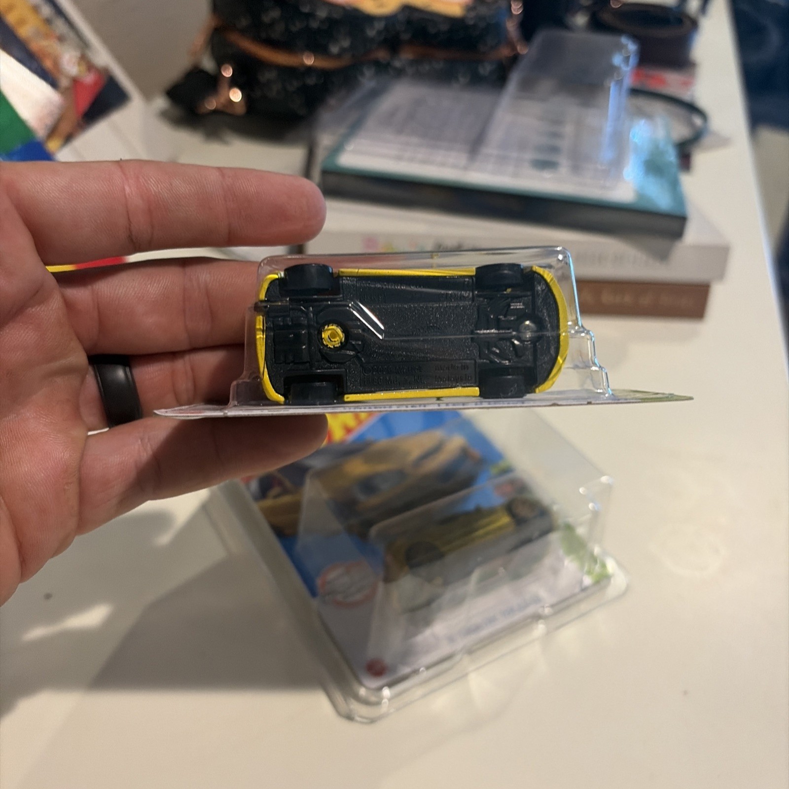 Hotwheels 2022 Super Treasure Hunt ’99 Honda Civic Type R (EK9) plus regular.