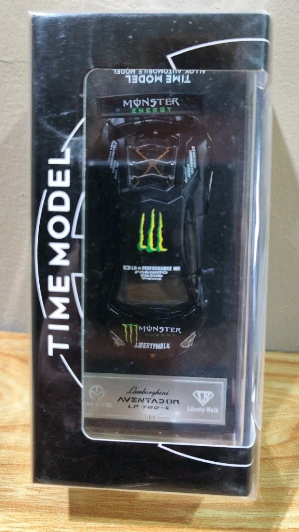 Time Model 64 Lamborghini Aventador LP 700-4 Monster Energy Liberty Walk Saito