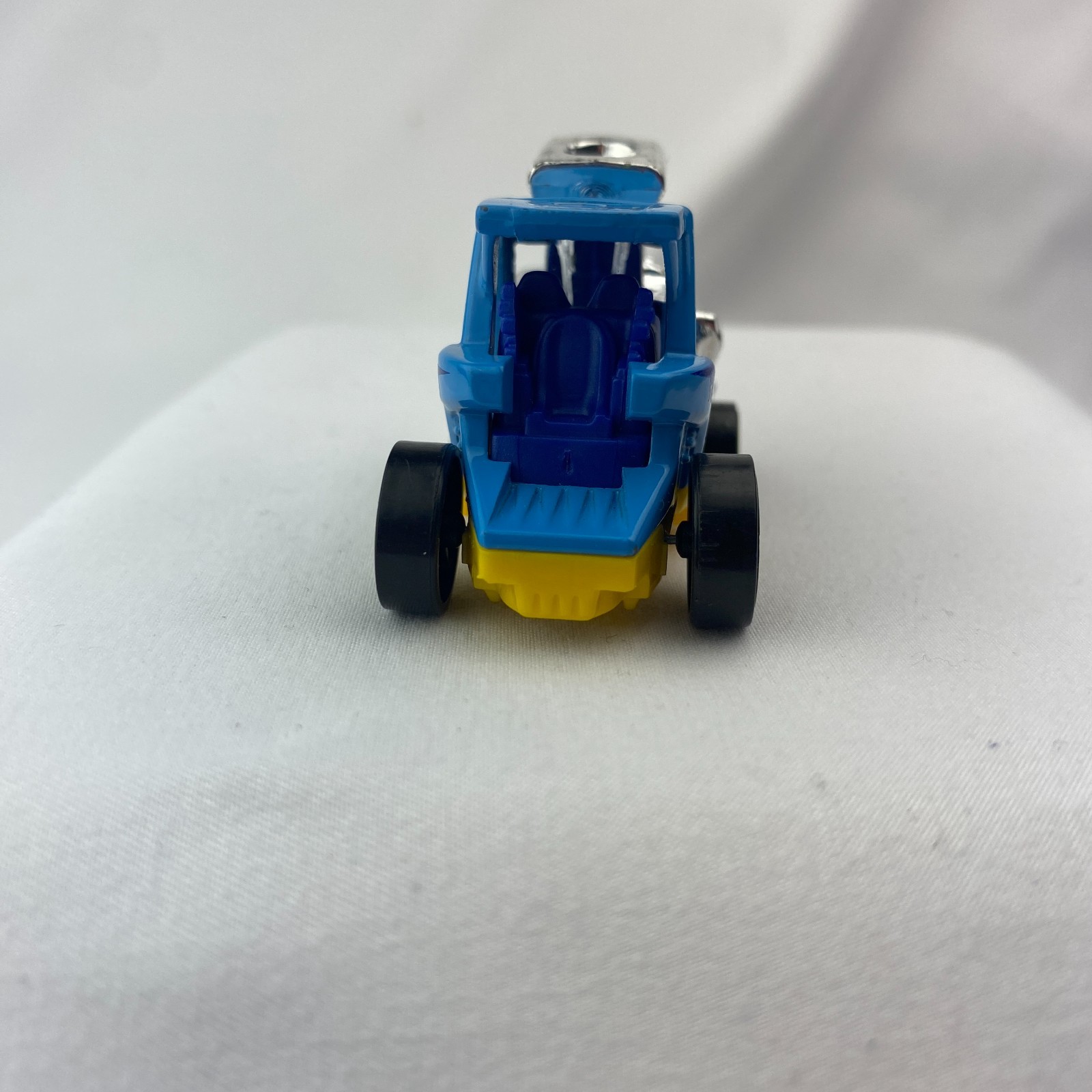 2014 Tee’d Off 2 Blue And Yellow – Loose Mattel Hot Wheels Diecast 1:64