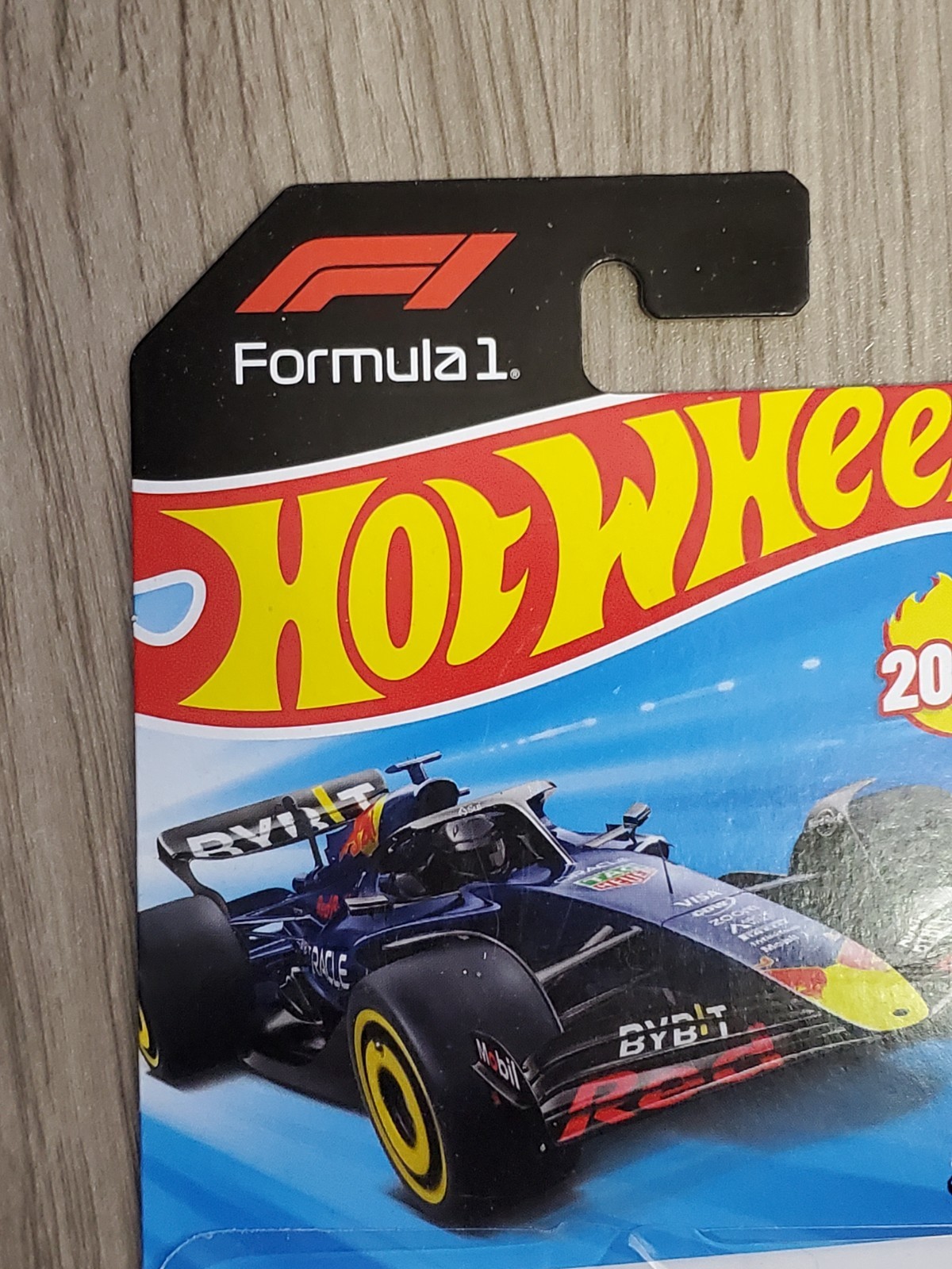 2025 Hot Wheels Oracle Red Bull Racing Formula 1 F1 Track Aces 1/5 Car 59/250