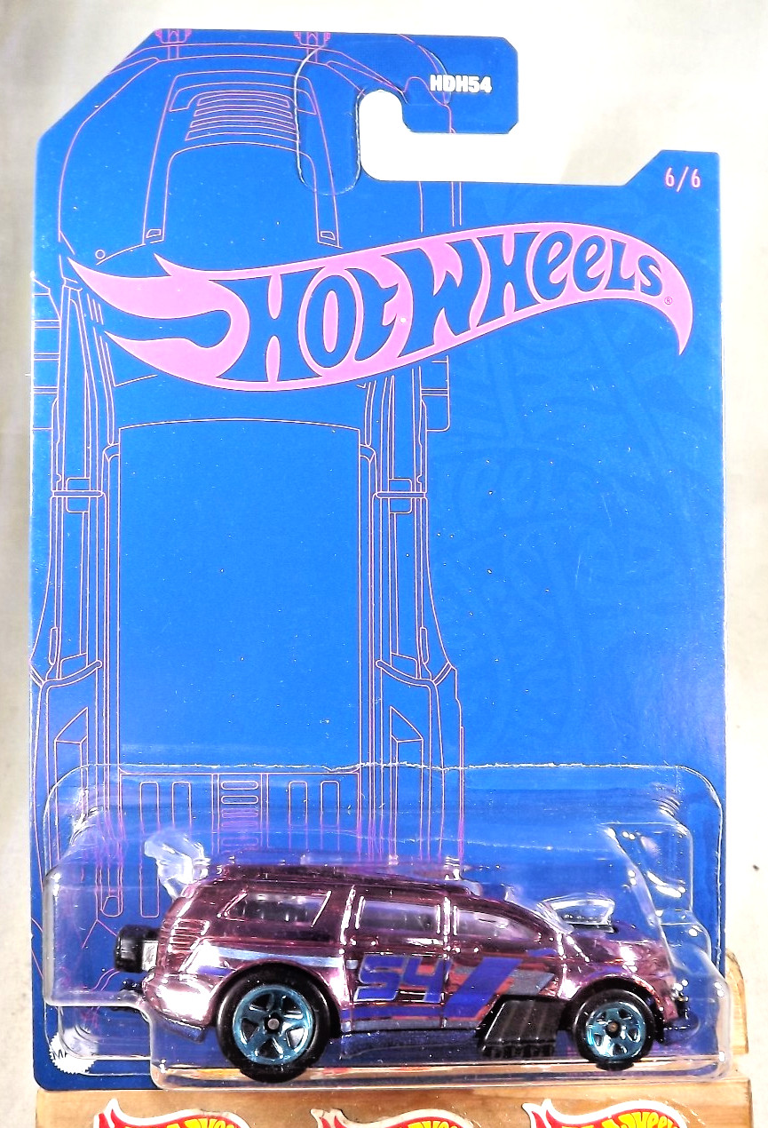 2022 Hot Wheels CHASE Pearl & Chrome Series 6/6 NITRO TAILGATER Pink w/Blue 5 Sp