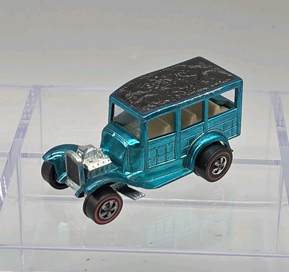 Hot Wheels Redline 1969 Classic Ford Woody US Aqua