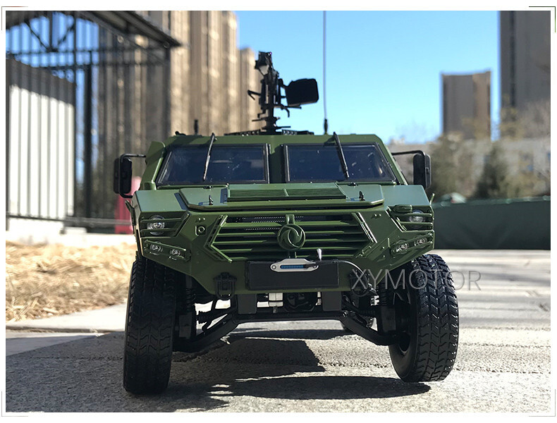 1:18 Dongfeng New Warrior China 70th Anniversary Parade Armored Diecast Model