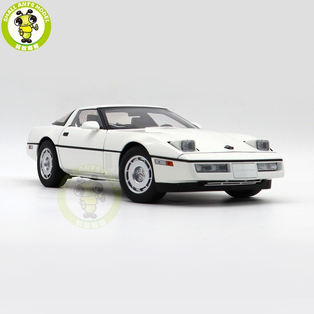 1/18 Autoart 71243 Chevrolet Corvette C4 1986 Diecast Model Car Gifts For Father