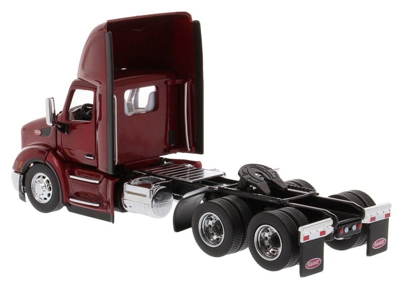 1:50 Peterbilt 579 UltraLoft Day Cab SBFA – Legendary Red – Diecast Masters