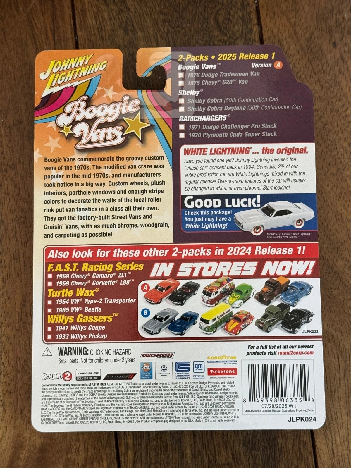 1/64 JOHNNY LIGHTNING 2 CAR SET BOOGIE VANS 1976 DODGE Tradesman 1975 Chevy G20