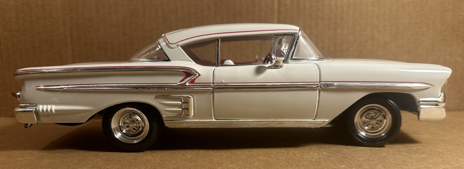 ERTL 1/18 1958 Chevrolet Bel-Air Custom Coupe, White,From American Graffiti Mov